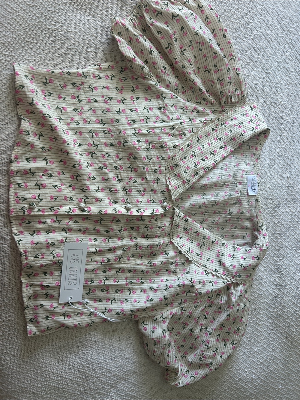 Peter Pan collar blouse